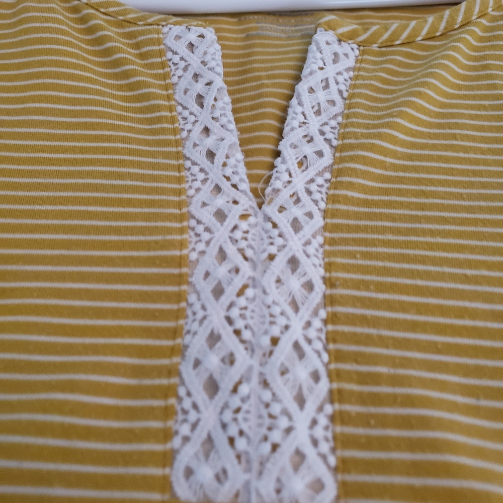 Blouse - Picture 2 of 5